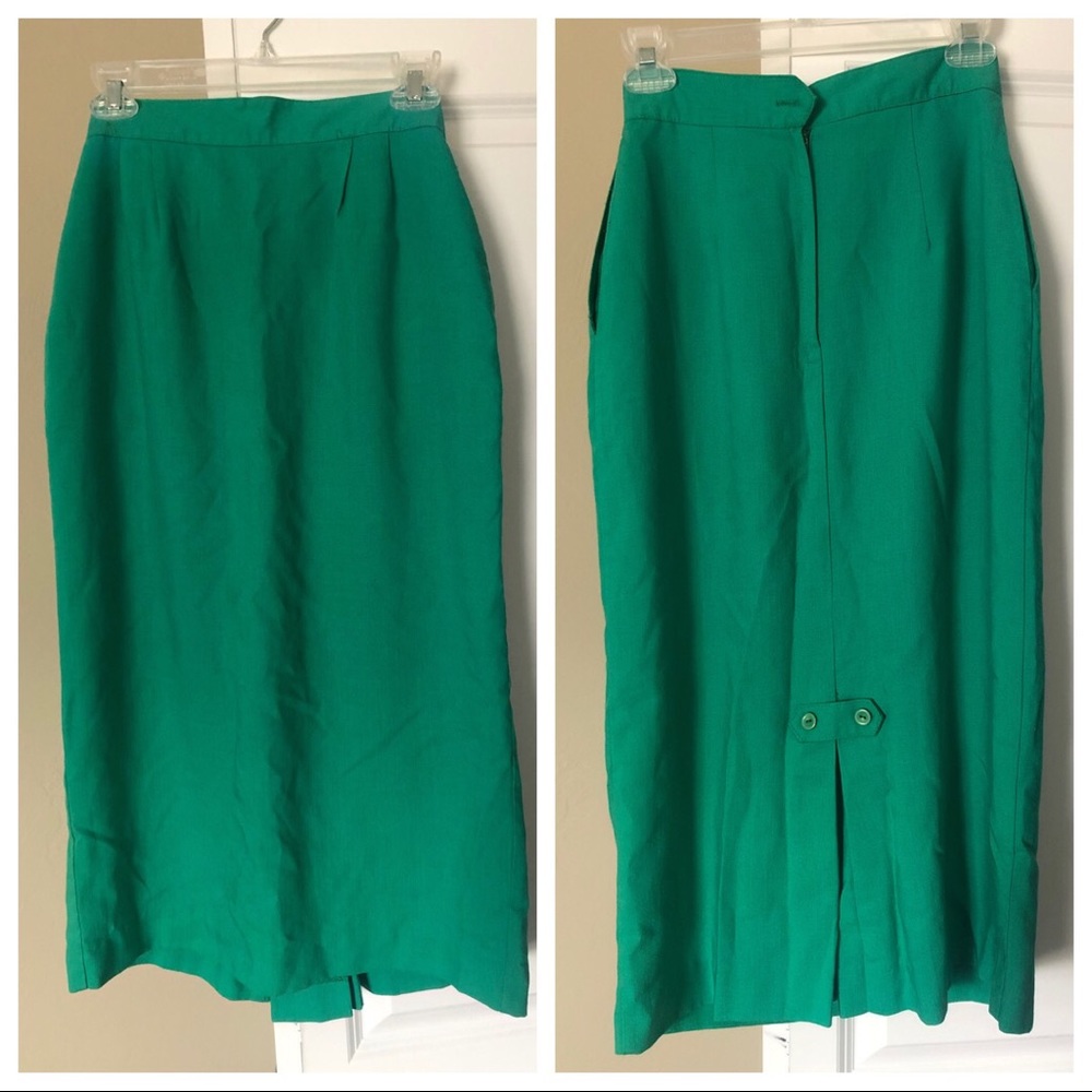 Vintage pencil skirt with pockets!